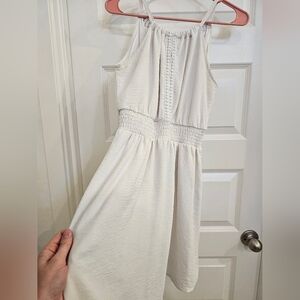 White Sleeveless Dress
